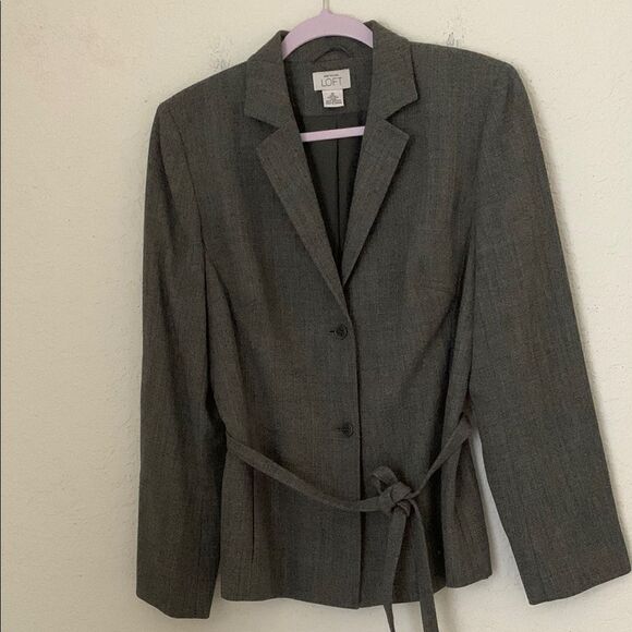Ann Taylor Loft Women's Gray Wool Blazer Pockets Belt Button Closure Size 10 - Picture 1 of 8